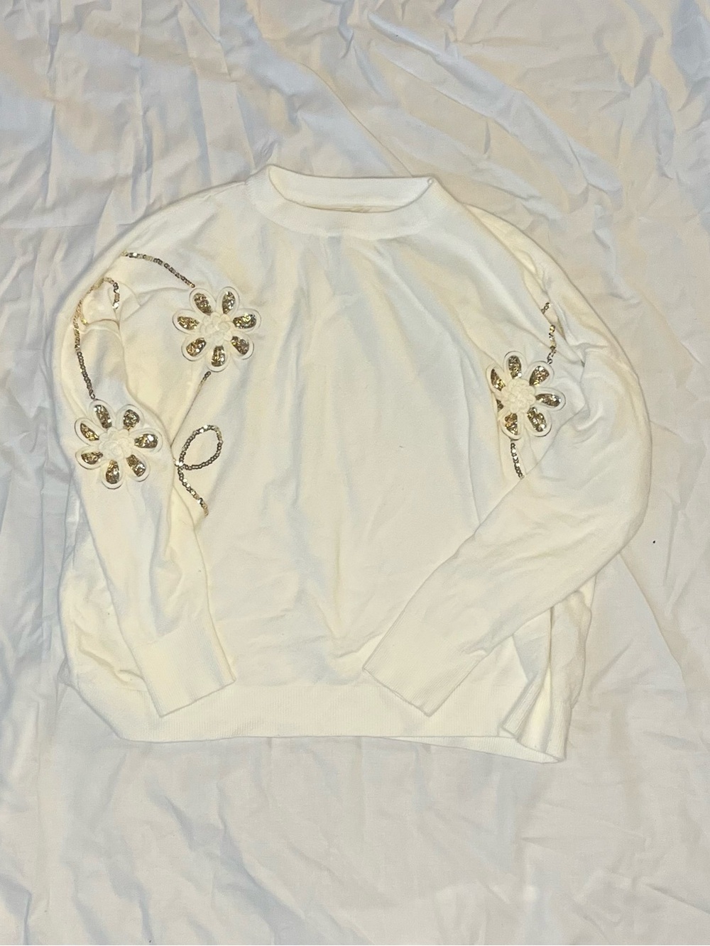 Embellished Cream Floral-Appliqué Sweater Size Medium